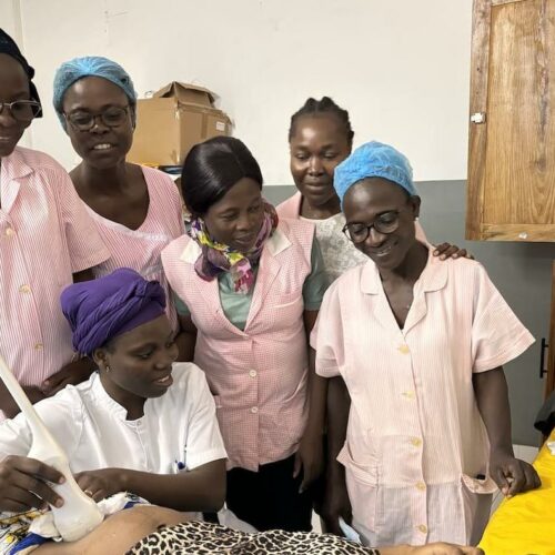 Photo Cécile sages femmes écho TOGO